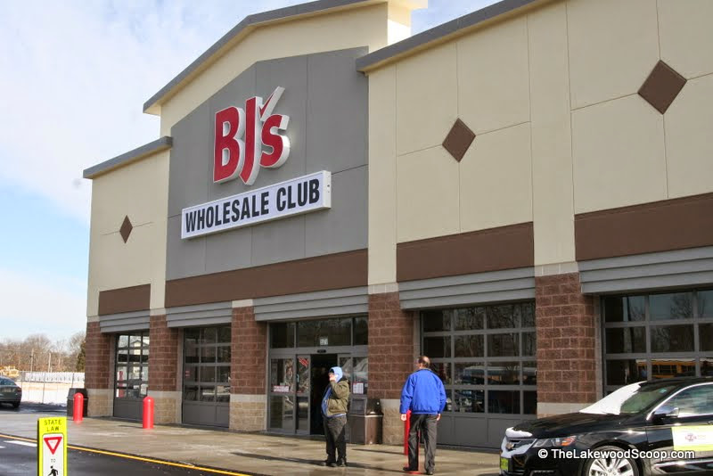 PHOTOS BJ’s Wholesale Club Opens New Location in Howell; Partners with