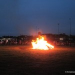 Minyan Shelanu Annual Bonfire 2011 pic
